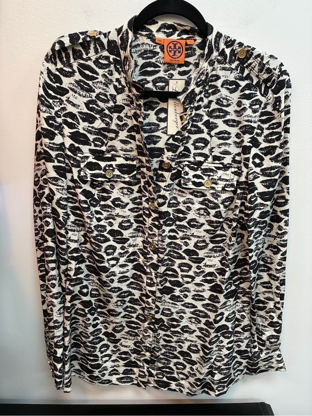 Tory Burch Black & White silk Lip-Print Button-Up Shirt